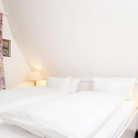 Enenhoog Strandlaeufer Von & Mehr Appartement